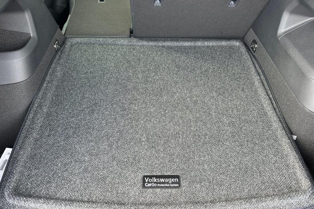 new 2025 Volkswagen Tiguan car, priced at $33,882