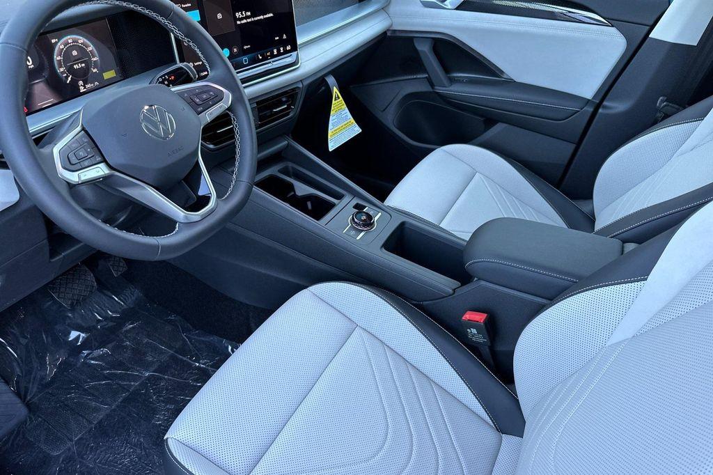 new 2025 Volkswagen Tiguan car, priced at $34,844