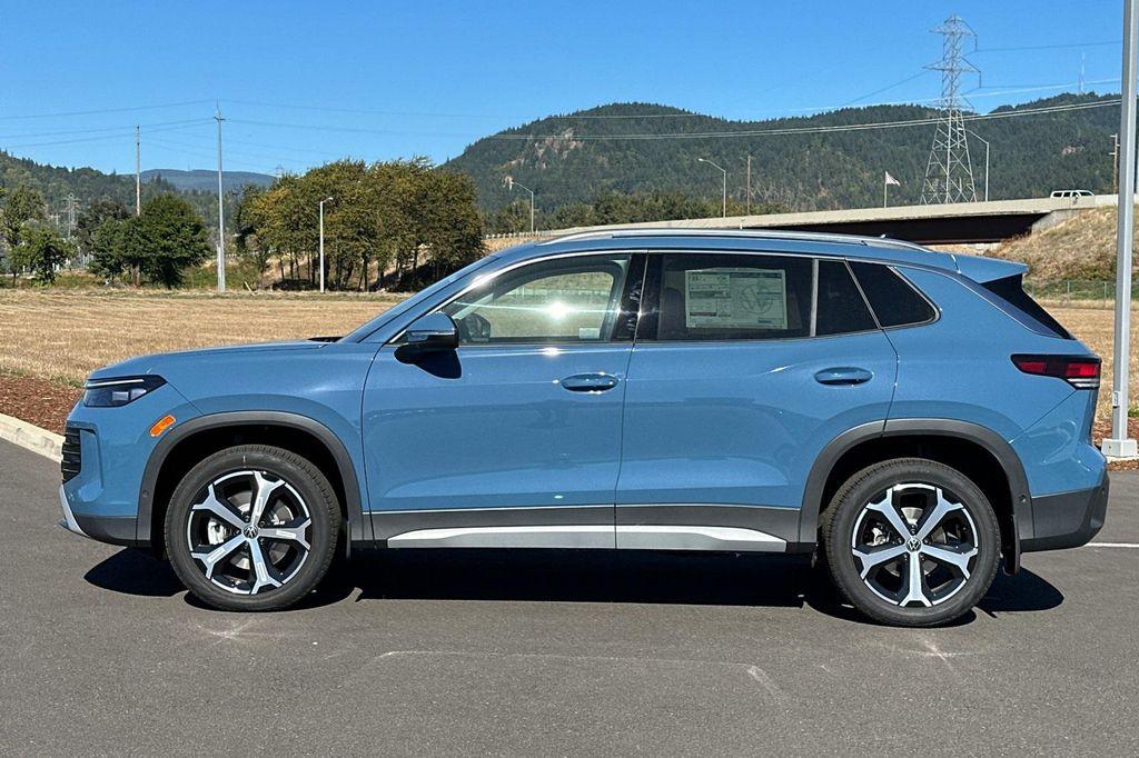 new 2025 Volkswagen Tiguan car, priced at $34,844