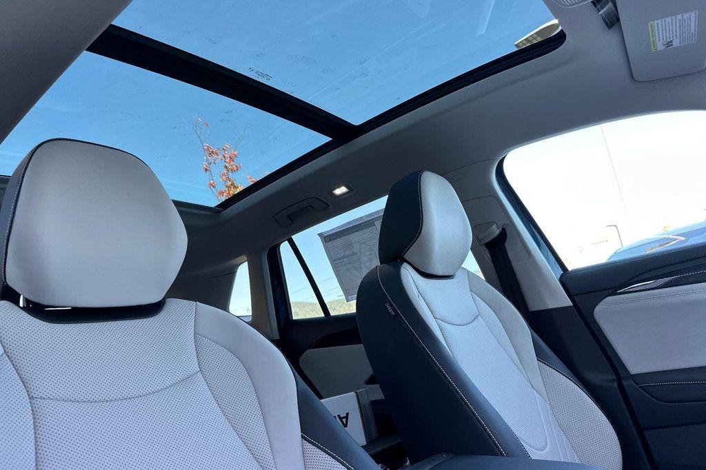 new 2025 Volkswagen Tiguan car, priced at $34,844