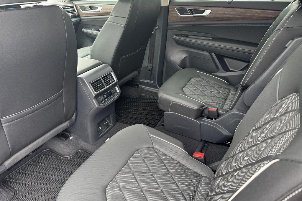 new 2025 Volkswagen Atlas car, priced at $50,191