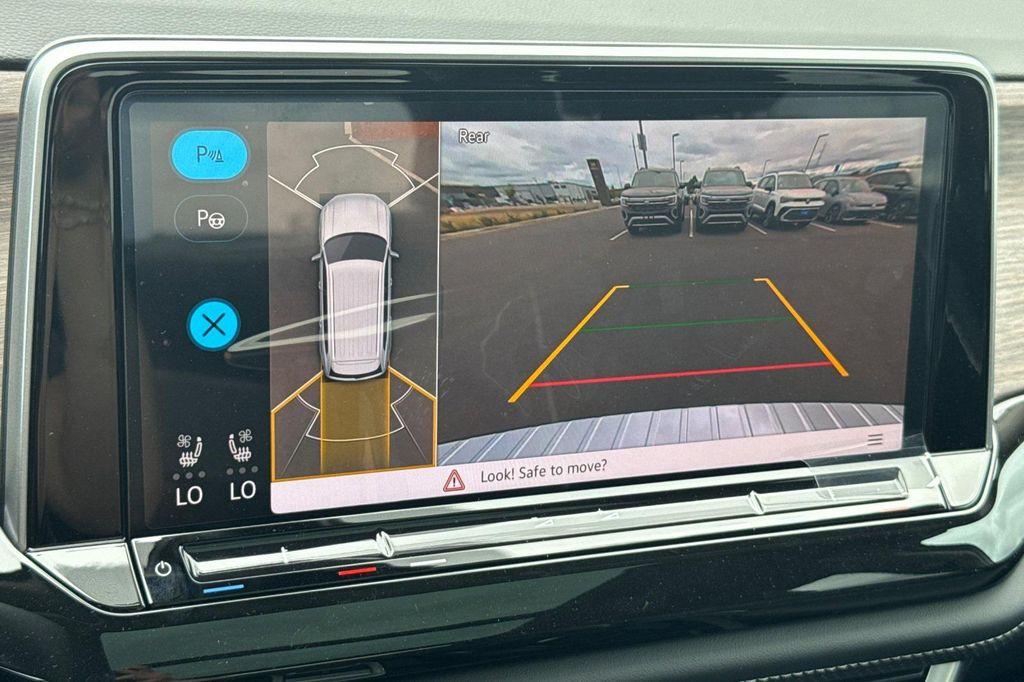 new 2025 Volkswagen Atlas car, priced at $50,191