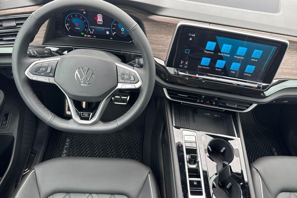new 2025 Volkswagen Atlas car, priced at $50,191