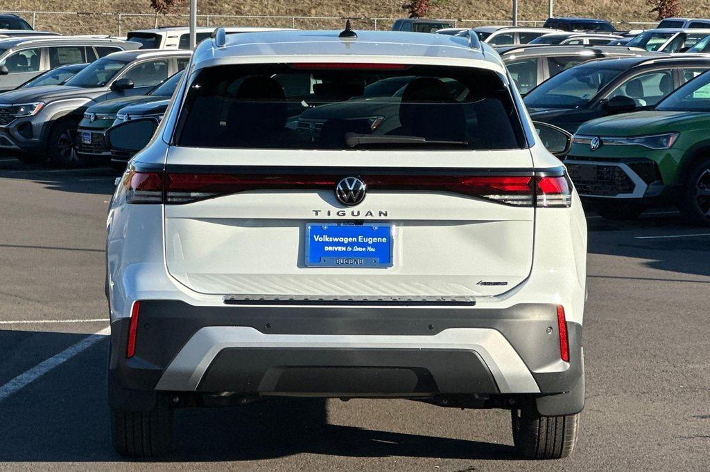 new 2025 Volkswagen Tiguan car, priced at $30,353