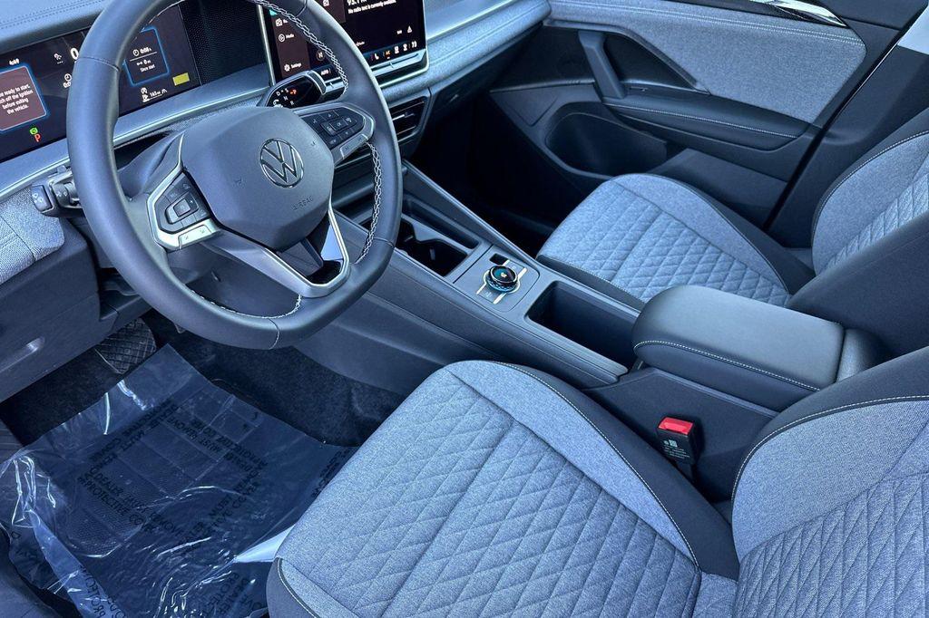 new 2025 Volkswagen Tiguan car, priced at $30,353