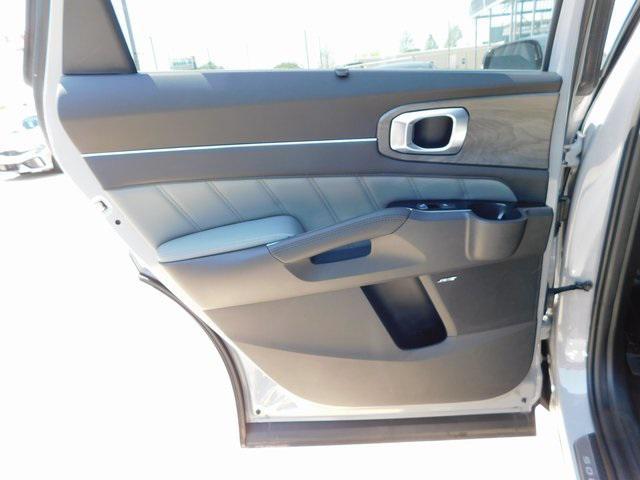 new 2025 Kia Sorento car, priced at $47,165
