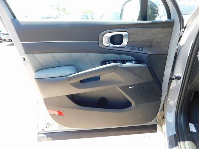 new 2025 Kia Sorento car, priced at $47,165