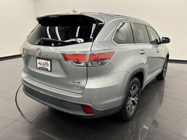 used 2016 Toyota Highlander car, priced at $16,936