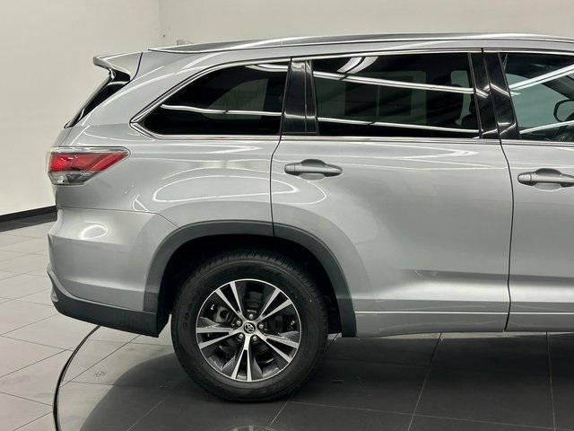 used 2016 Toyota Highlander car, priced at $16,936
