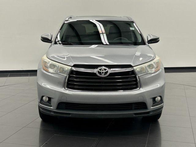 used 2016 Toyota Highlander car, priced at $16,936