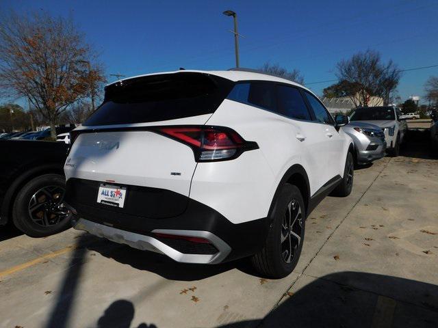 new 2025 Kia Sportage car, priced at $32,005