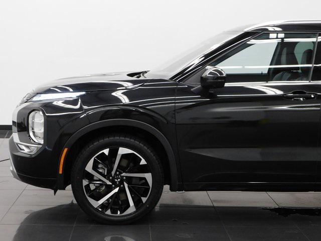 used 2022 Mitsubishi Outlander car, priced at $25,893