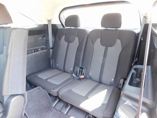 new 2025 Kia Sorento car, priced at $32,435