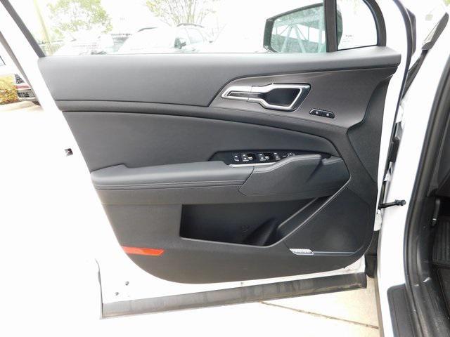 new 2025 Kia Sportage car, priced at $31,745