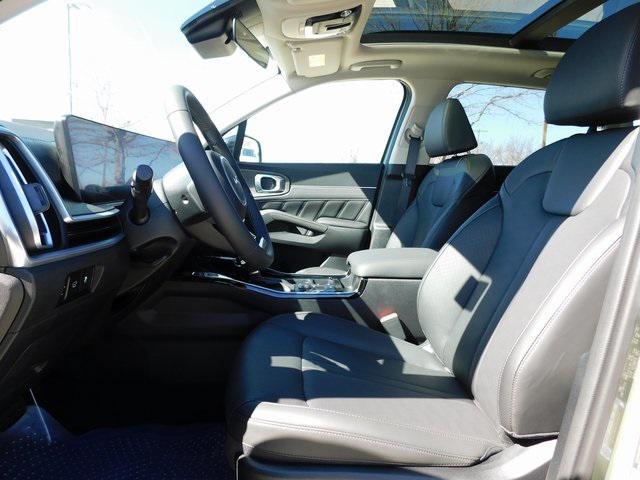 new 2024 Kia Sorento car, priced at $45,260