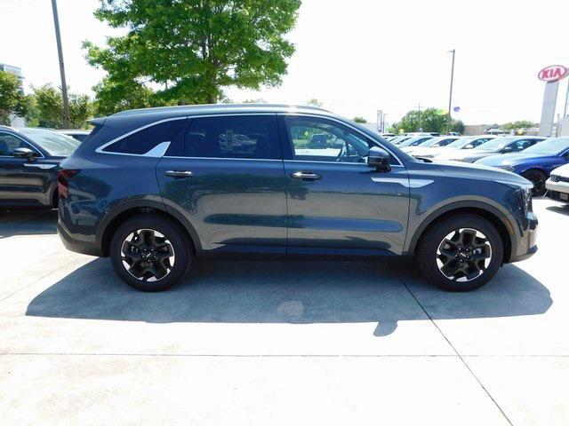 new 2025 Kia Sorento car, priced at $35,490