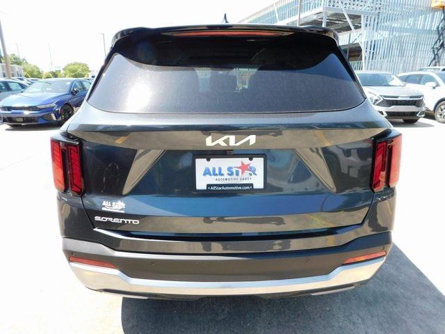 new 2025 Kia Sorento car, priced at $35,490