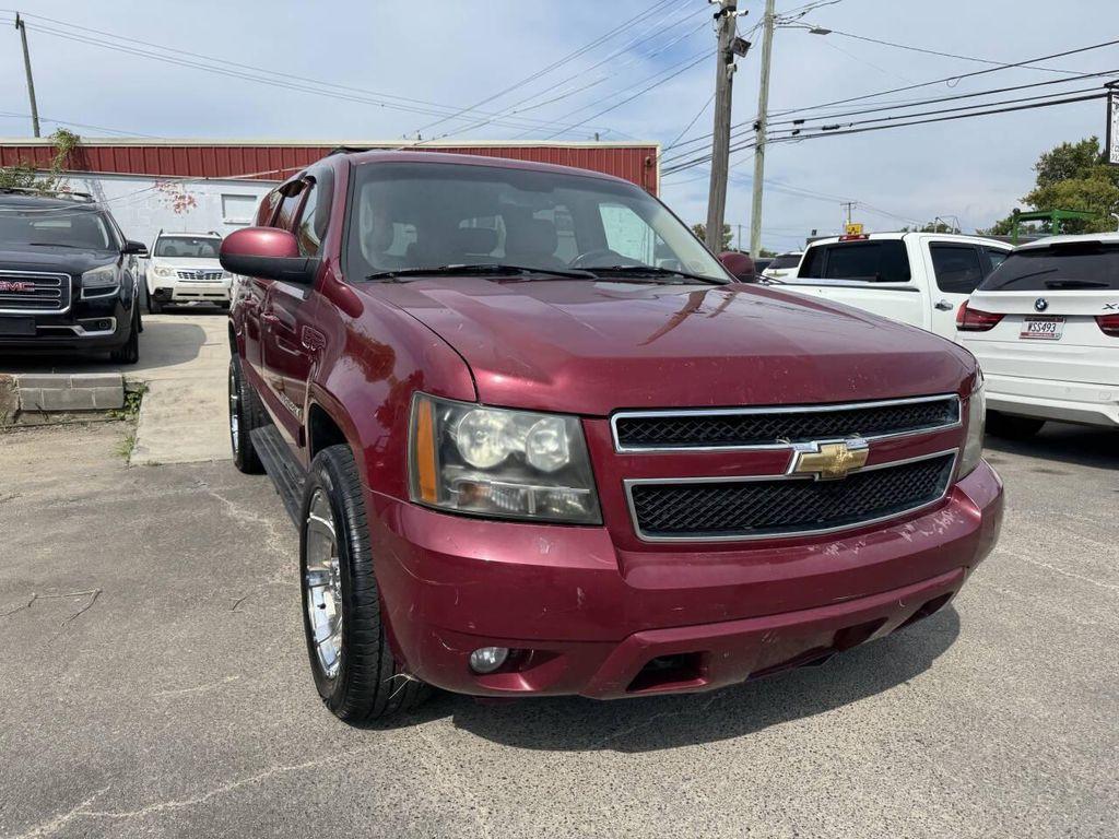 used 2007 Chevrolet Suburban car, priced at $2,995