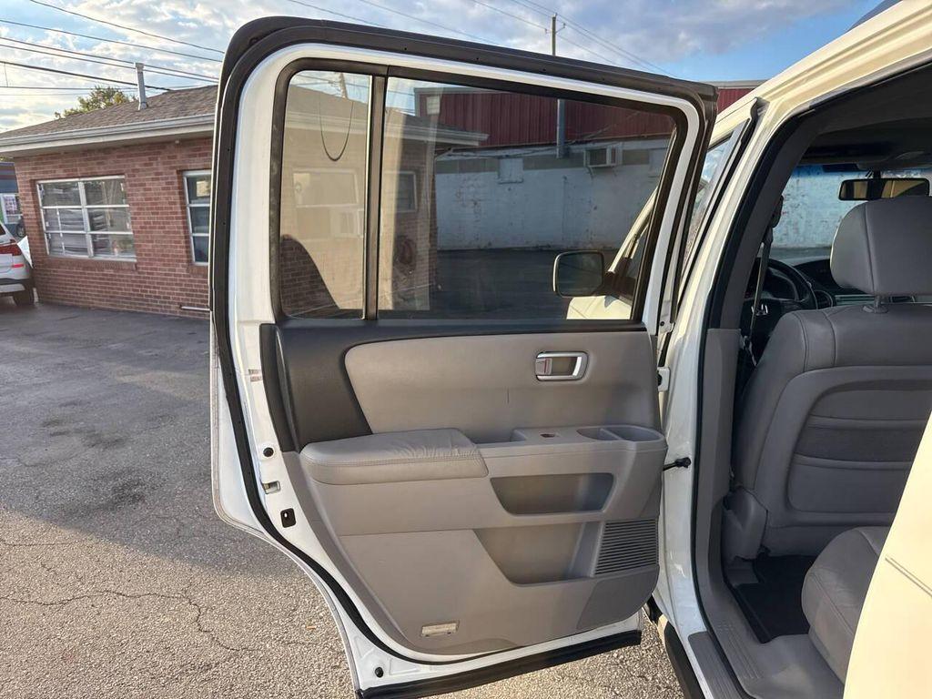 used 2010 Honda Pilot car, priced at $4,995