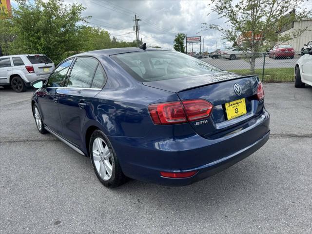 used 2013 Volkswagen Jetta Hybrid car, priced at $3,995