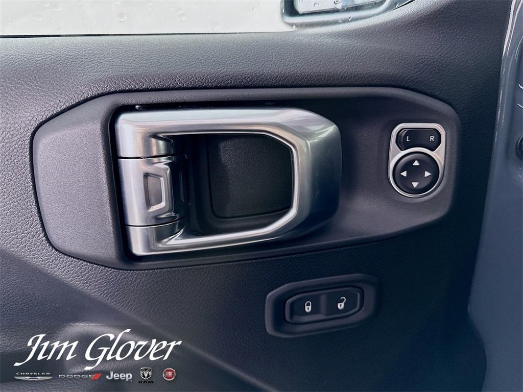 new 2026 Jeep Wrangler car, priced at $43,163