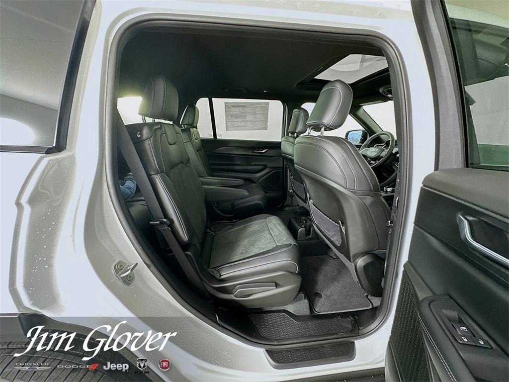 new 2025 Jeep Grand Cherokee L car, priced at $42,806