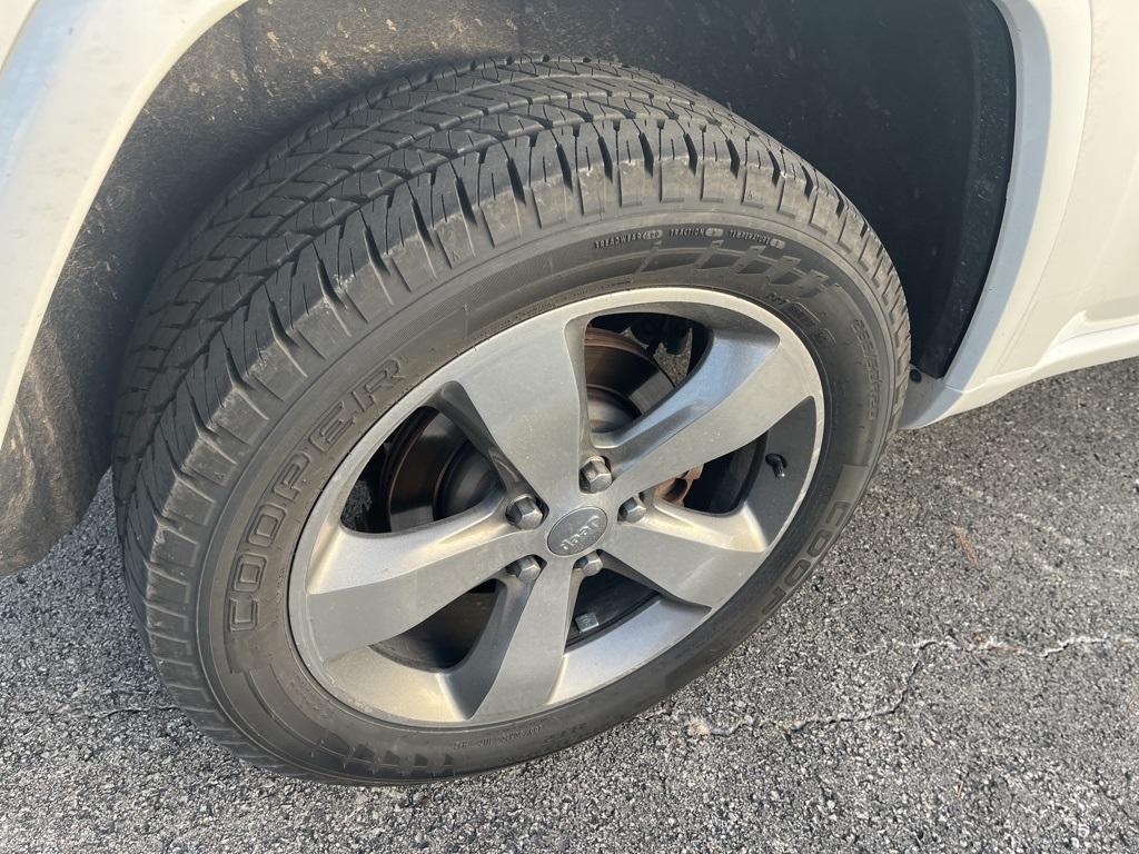 used 2014 Jeep Grand Cherokee car, priced at $9,999