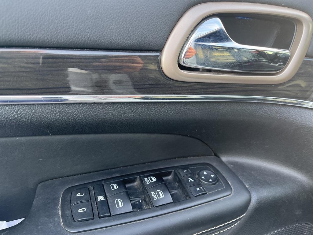 used 2014 Jeep Grand Cherokee car, priced at $9,999