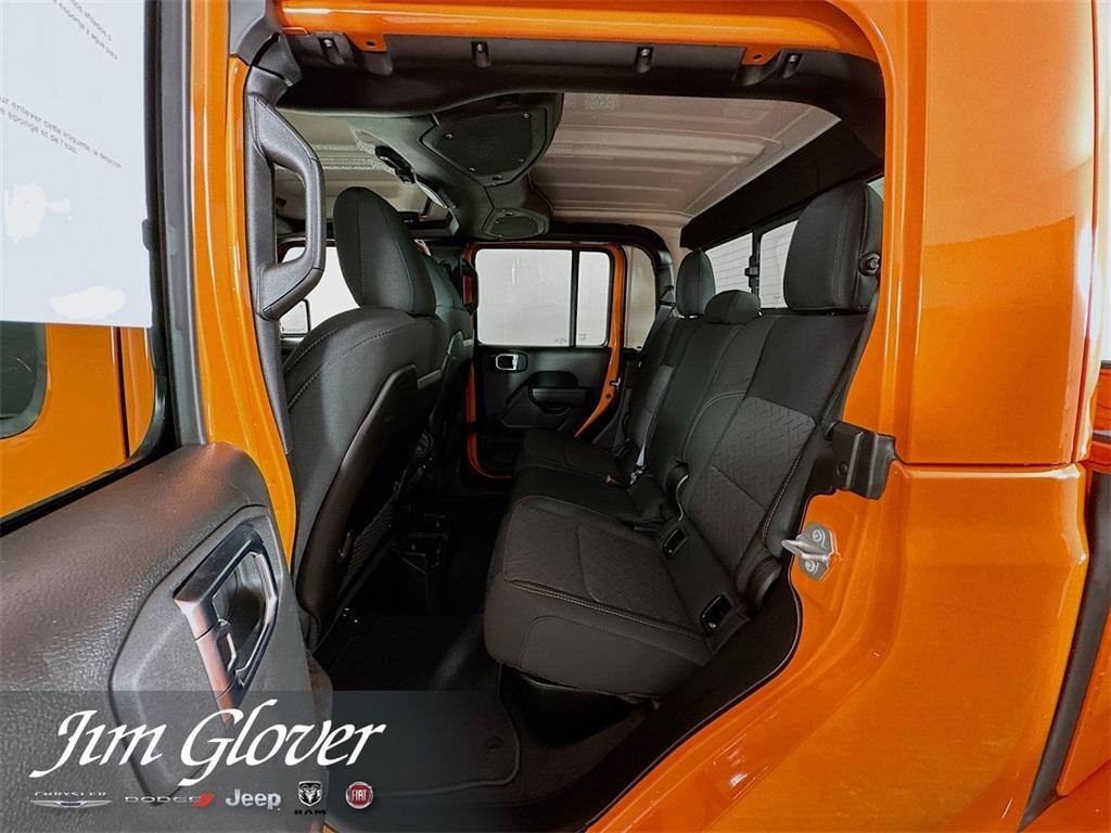 new 2025 Jeep Gladiator car, priced at $52,423