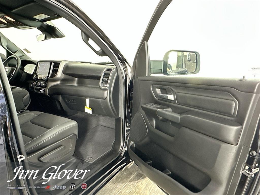 new 2025 Ram 1500 car, priced at $46,578