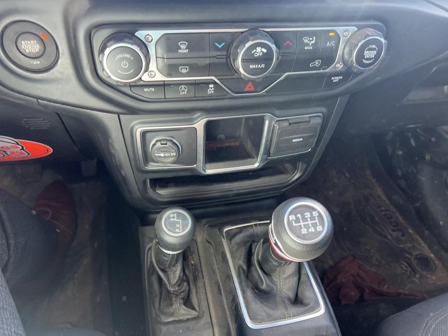 used 2022 Jeep Gladiator car, priced at $31,115