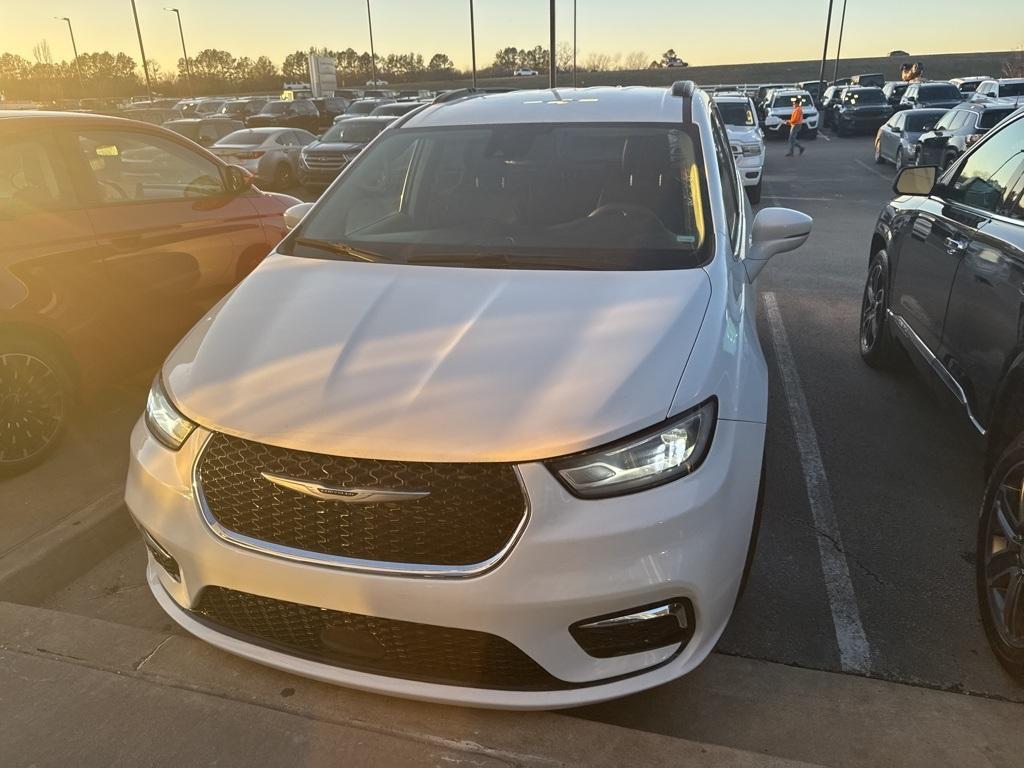 used 2022 Chrysler Pacifica car, priced at $25,297