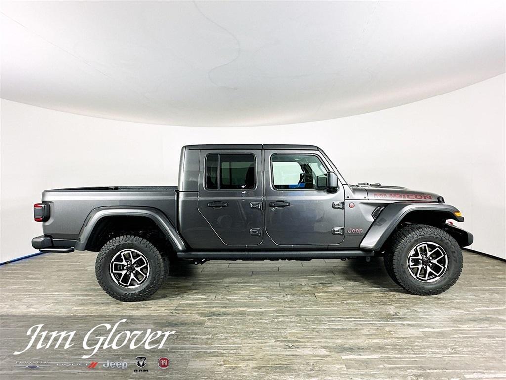 new 2025 Jeep Gladiator car, priced at $51,472