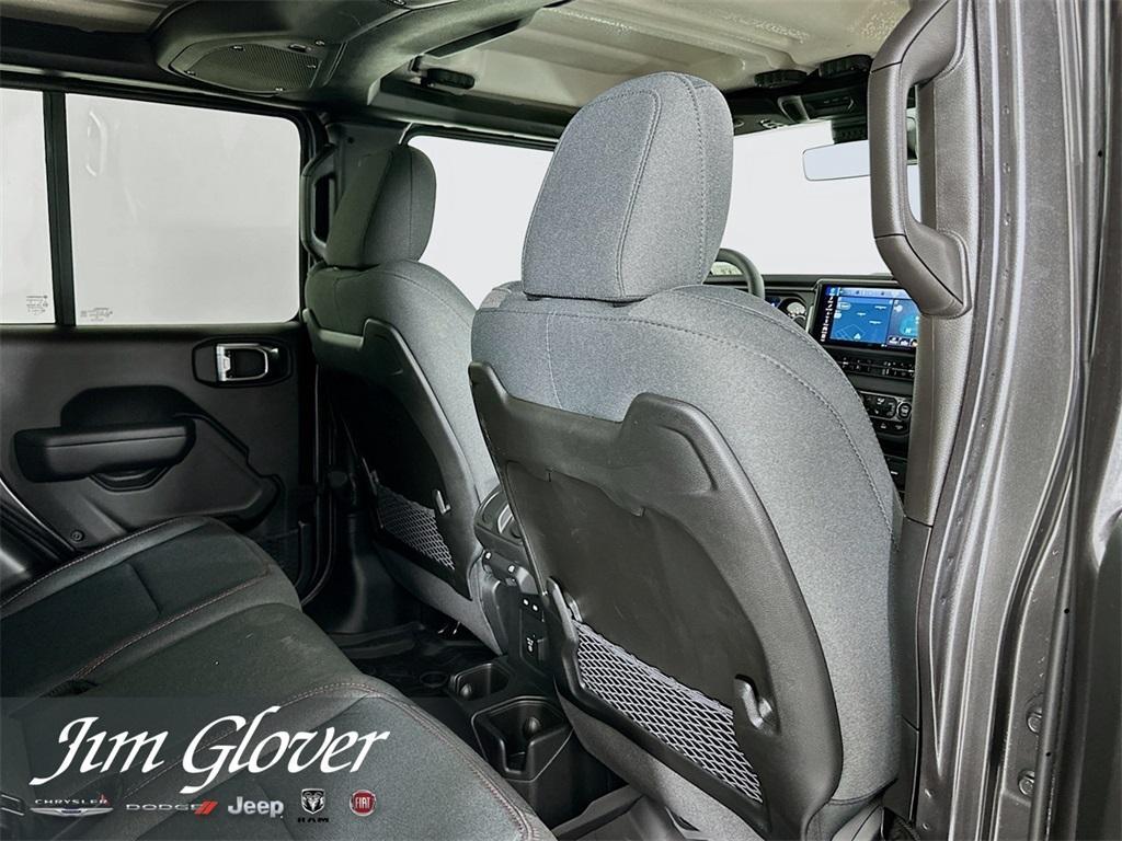 new 2025 Jeep Gladiator car, priced at $51,472