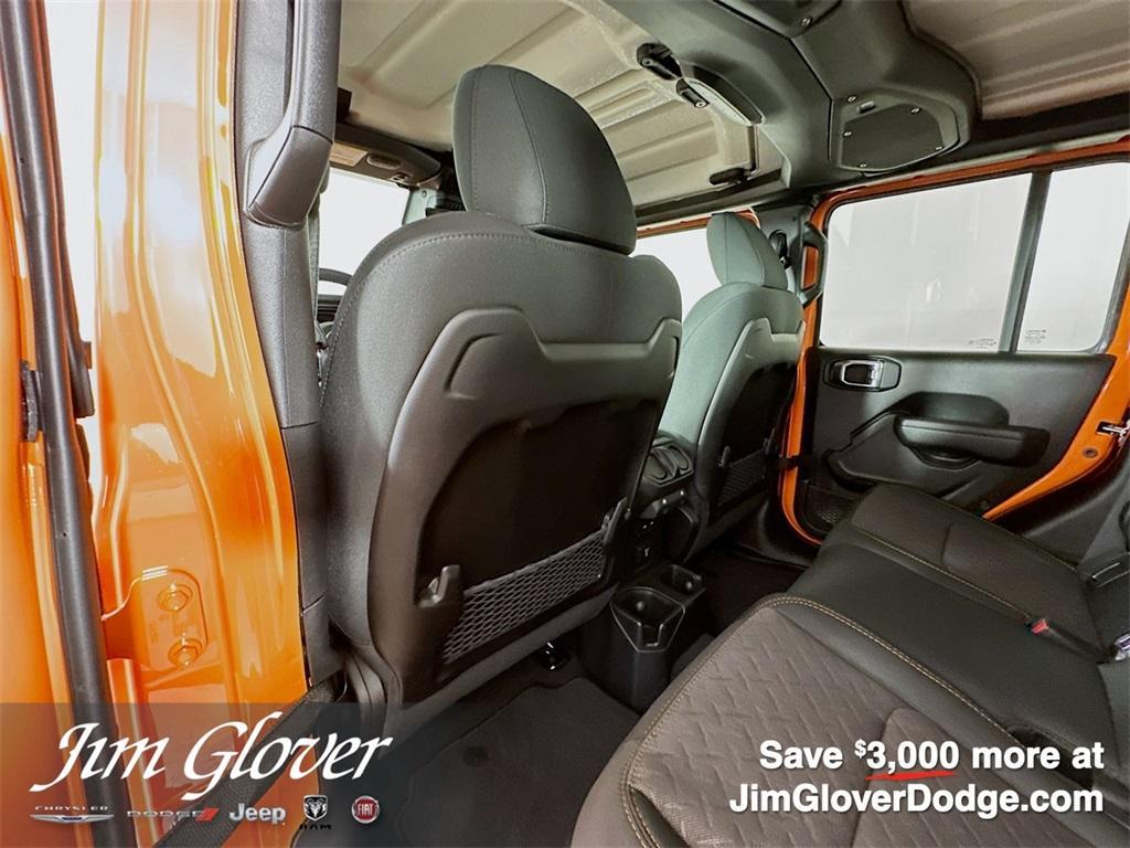 new 2025 Jeep Gladiator car, priced at $52,923
