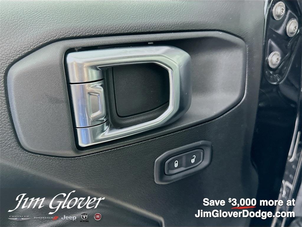 new 2025 Jeep Wrangler car, priced at $39,880