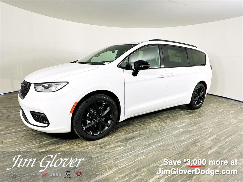 new 2026 Chrysler Pacifica car, priced at $48,453