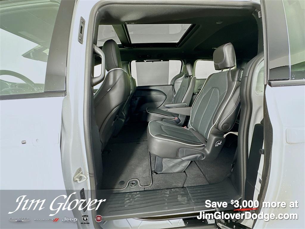 new 2026 Chrysler Pacifica car, priced at $48,453