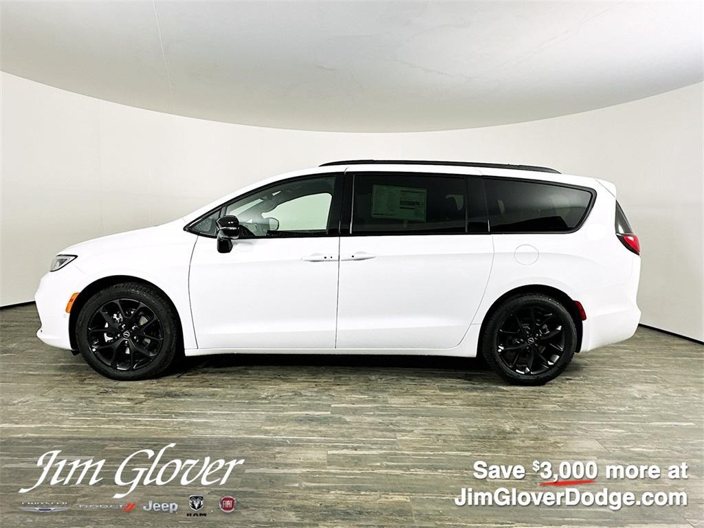 new 2026 Chrysler Pacifica car, priced at $48,453