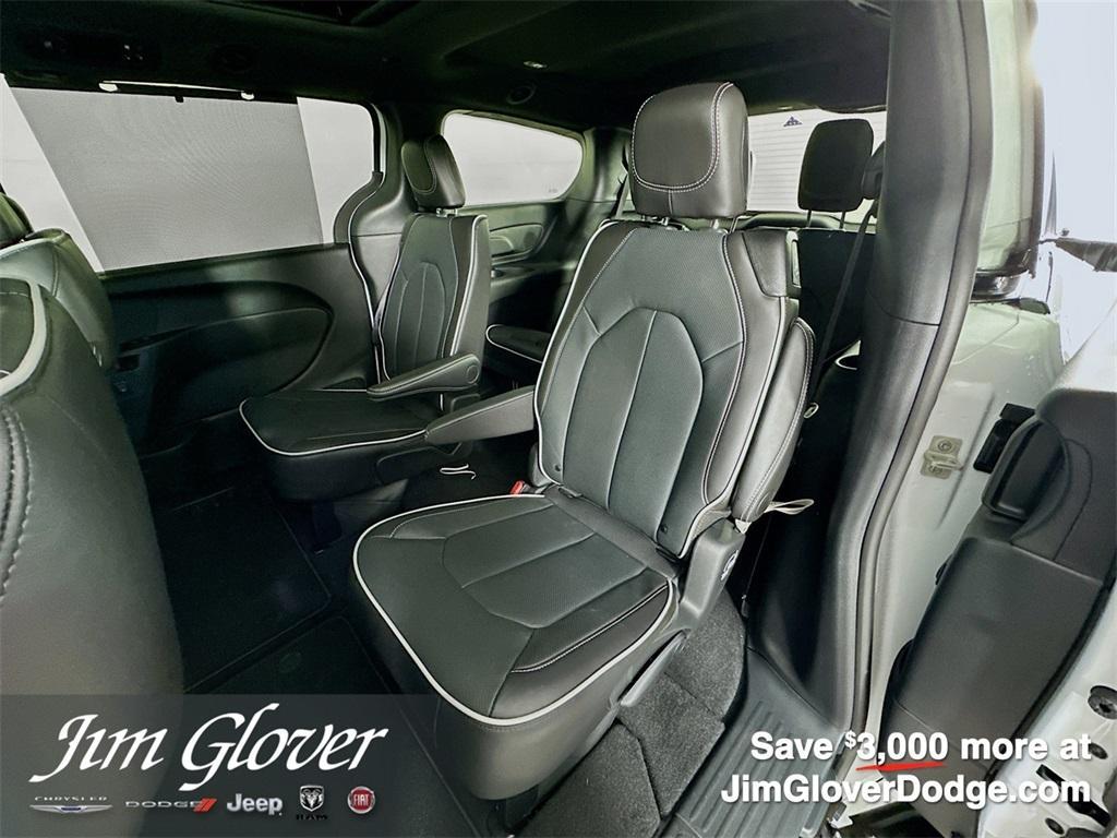 new 2026 Chrysler Pacifica car, priced at $48,453