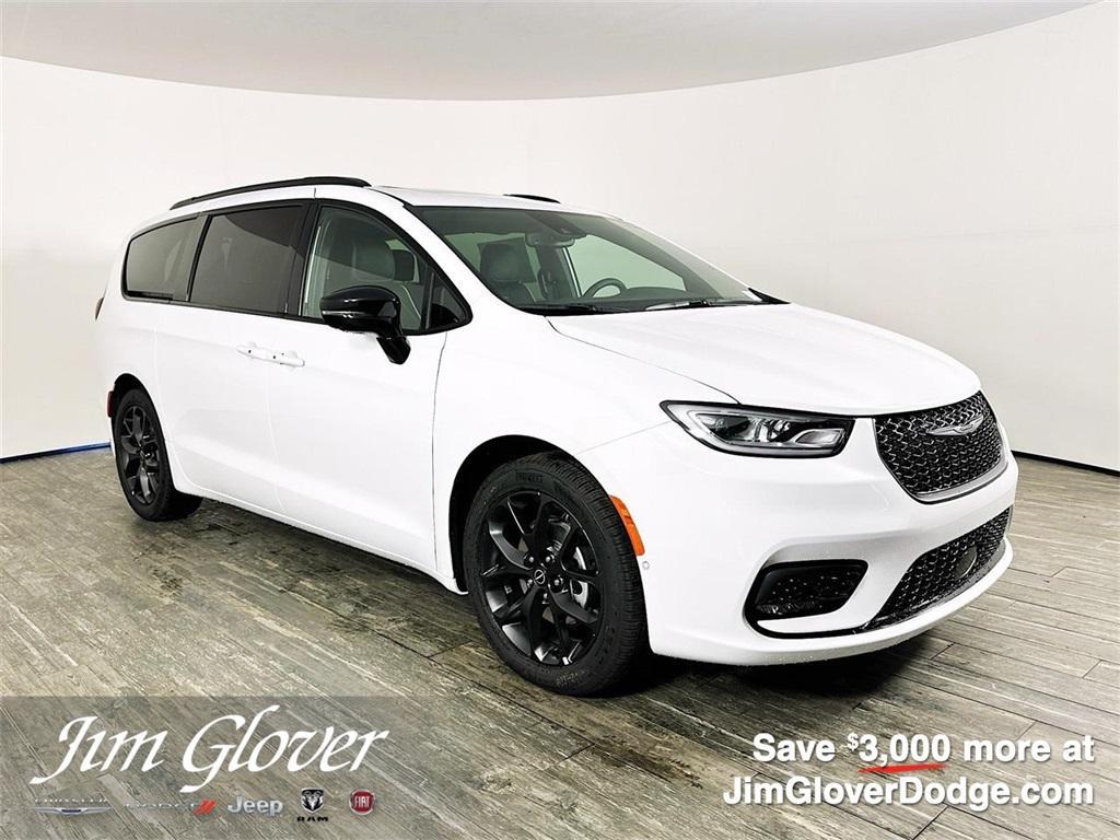 new 2026 Chrysler Pacifica car, priced at $48,453