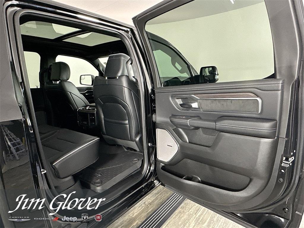 new 2025 Ram 1500 car, priced at $60,912