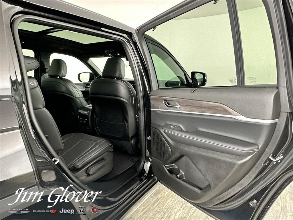 new 2025 Jeep Grand Cherokee L car, priced at $50,469