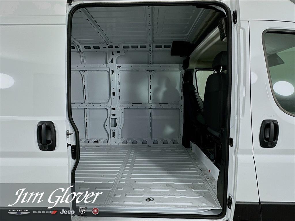 new 2025 Ram ProMaster 2500 car, priced at $48,166