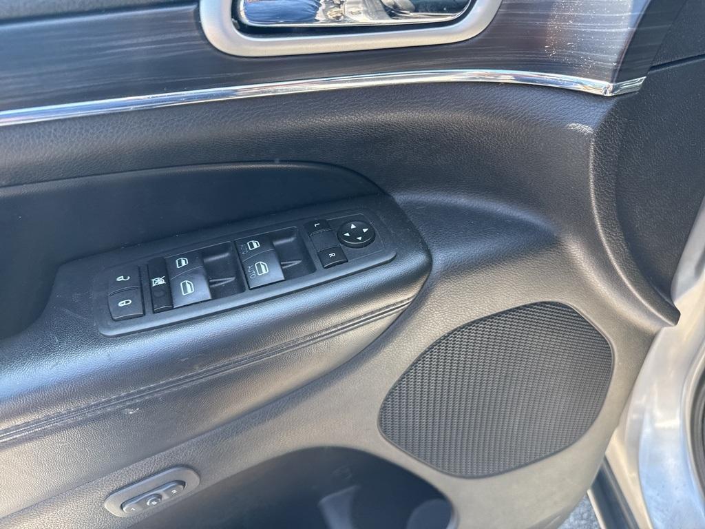 used 2020 Jeep Grand Cherokee car, priced at $19,999