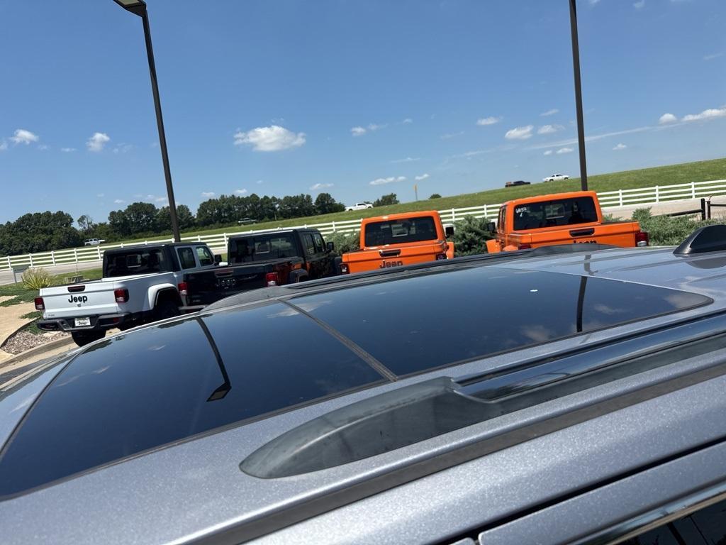 used 2020 Jeep Grand Cherokee car, priced at $19,999