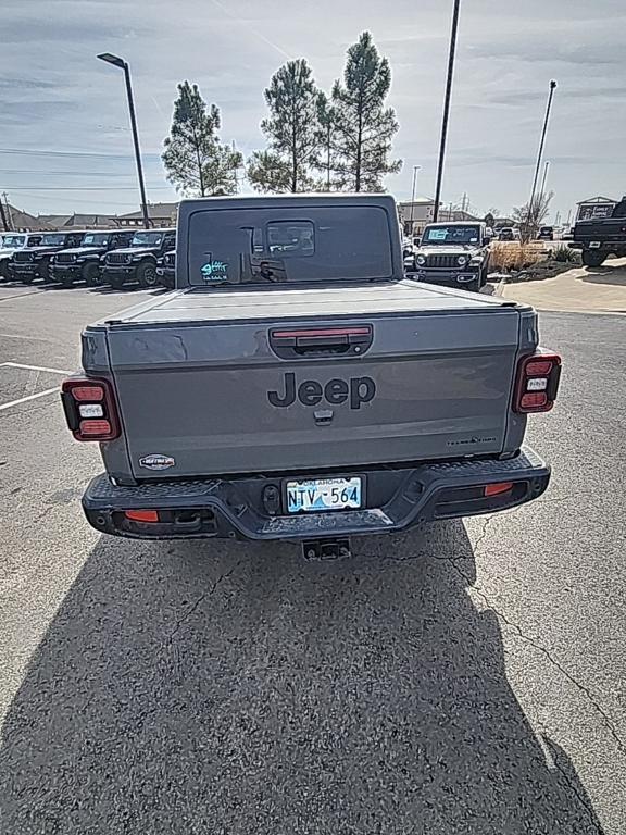 used 2021 Jeep Gladiator car, priced at $31,644