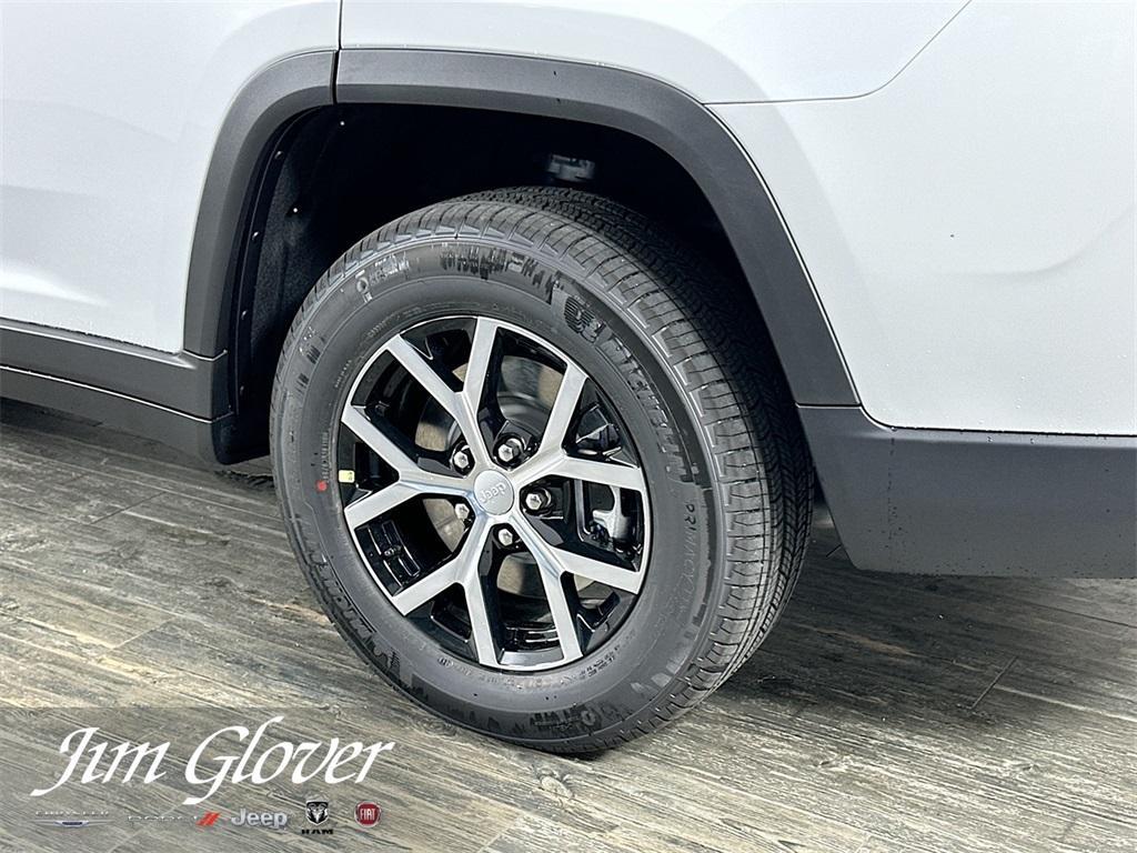 new 2025 Jeep Grand Cherokee L car, priced at $45,057
