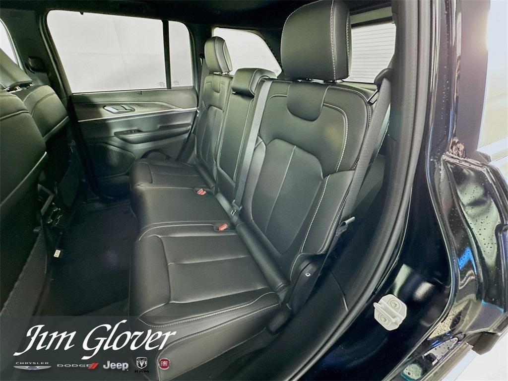 new 2025 Jeep Grand Cherokee car, priced at $47,857