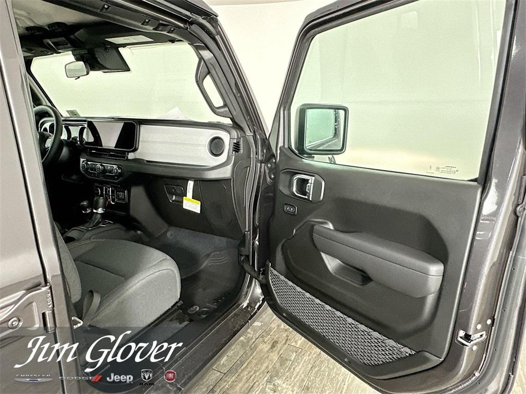 new 2025 Jeep Wrangler car, priced at $44,792